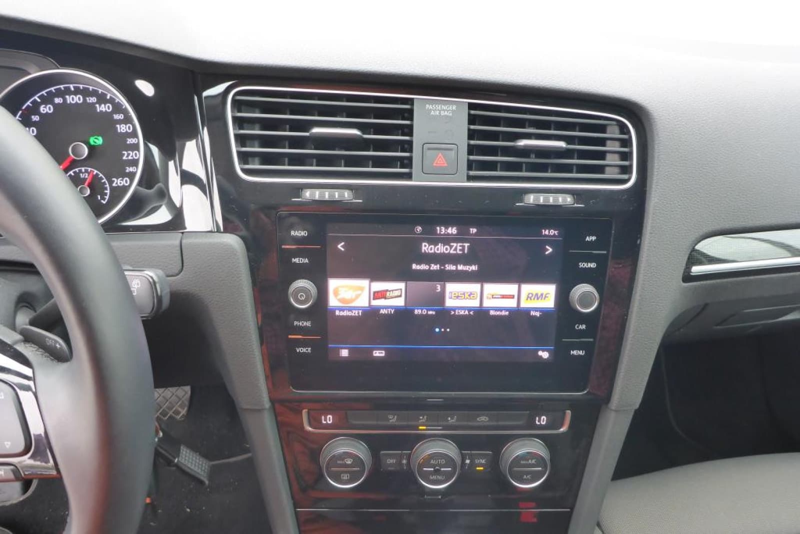 Volkswagen Golf - zdjęcie 6