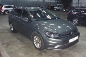 Volkswagen Golf - miniatura 3
