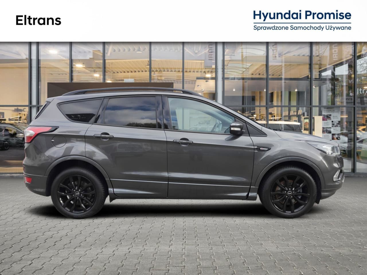 Ford Kuga - zdjęcie 7