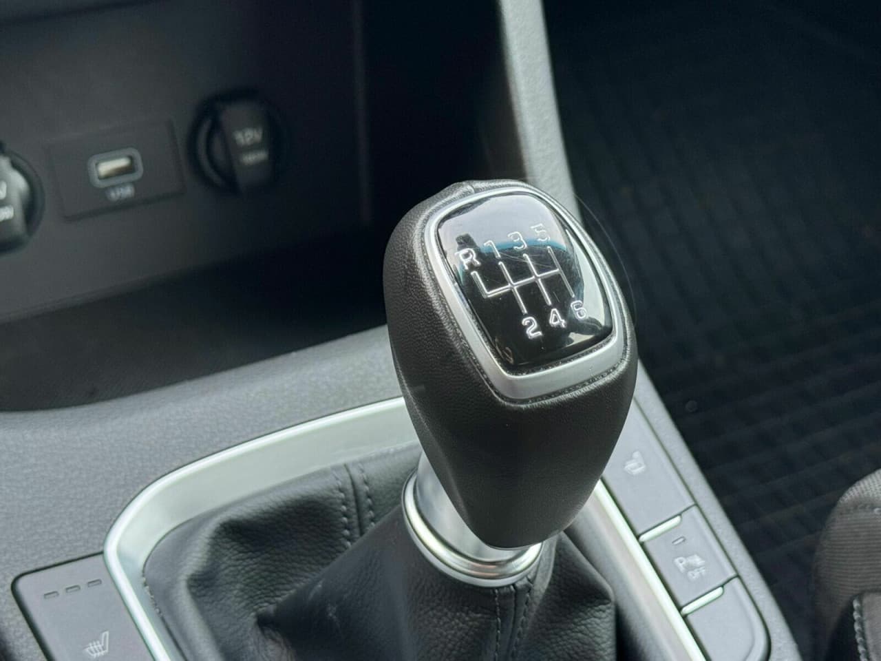 Hyundai i30 - zdjęcie 19